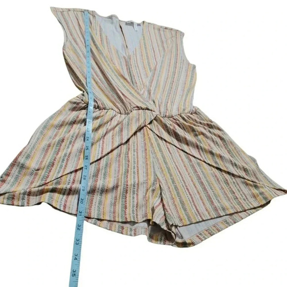 BCBGENERATION size M romper v neck sleeveless multicolor women's - Picture 5 of 12